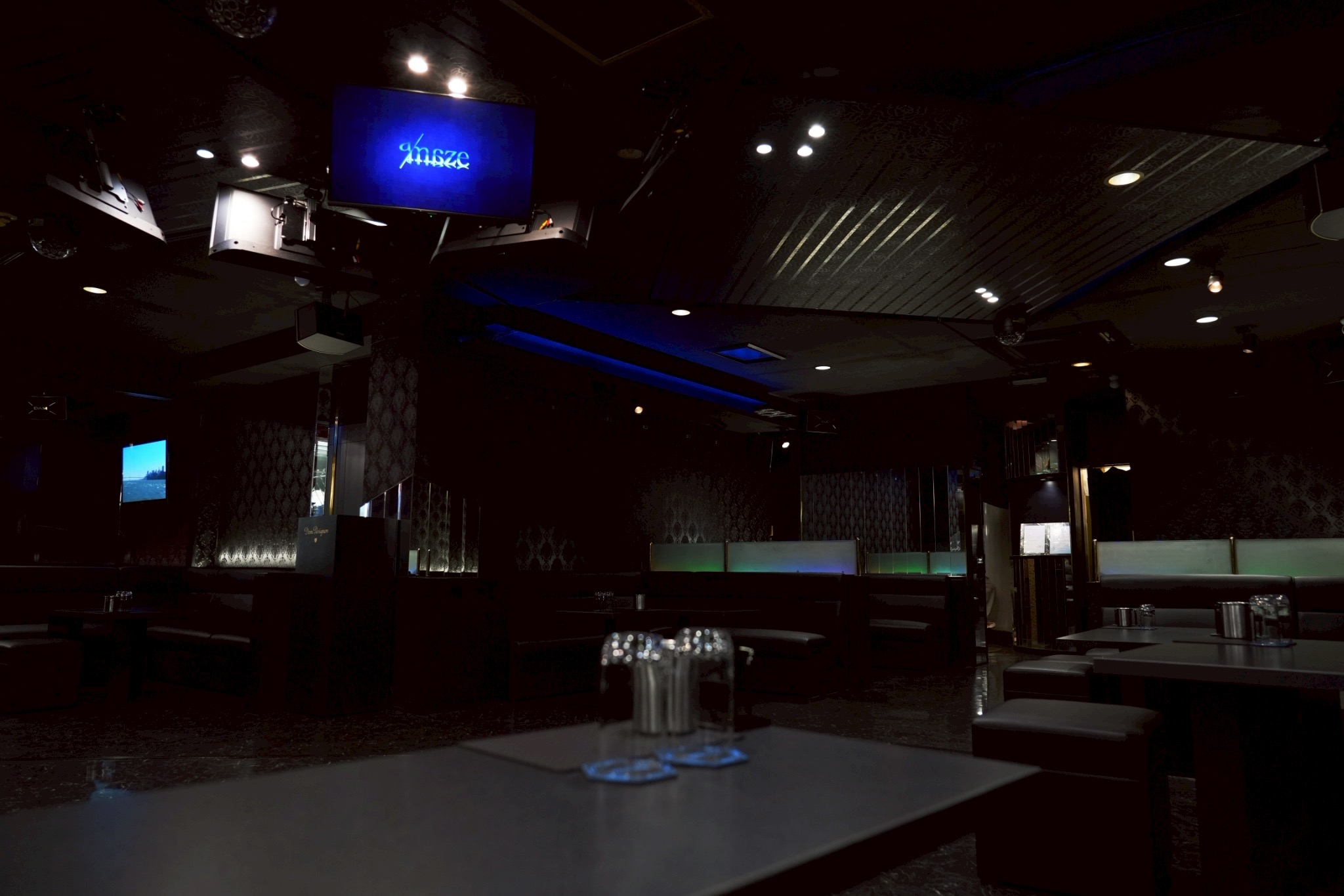 高知 ホスト amaze店内3