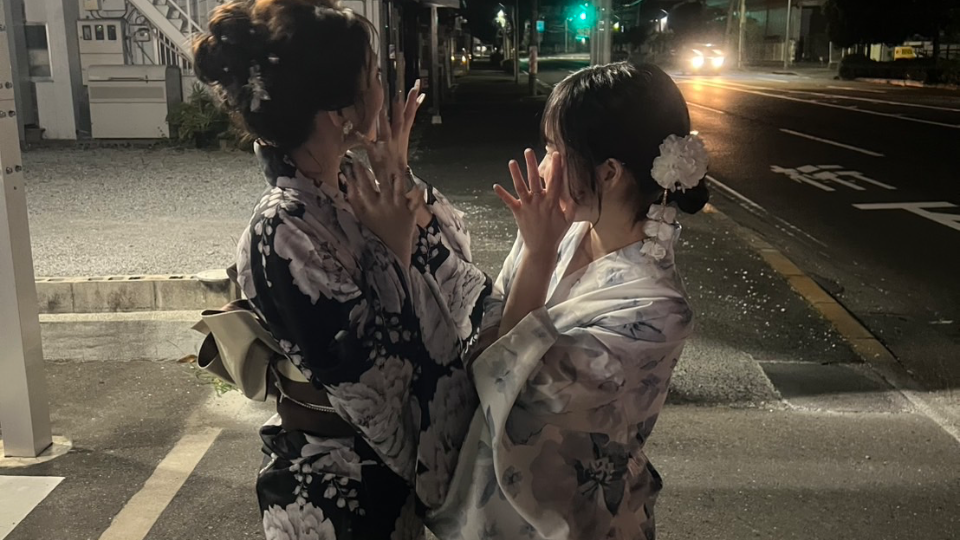" 日曜営業だよ🌻🐝今日も楽しい1日になりますように🎀🤍みんな待ってる "