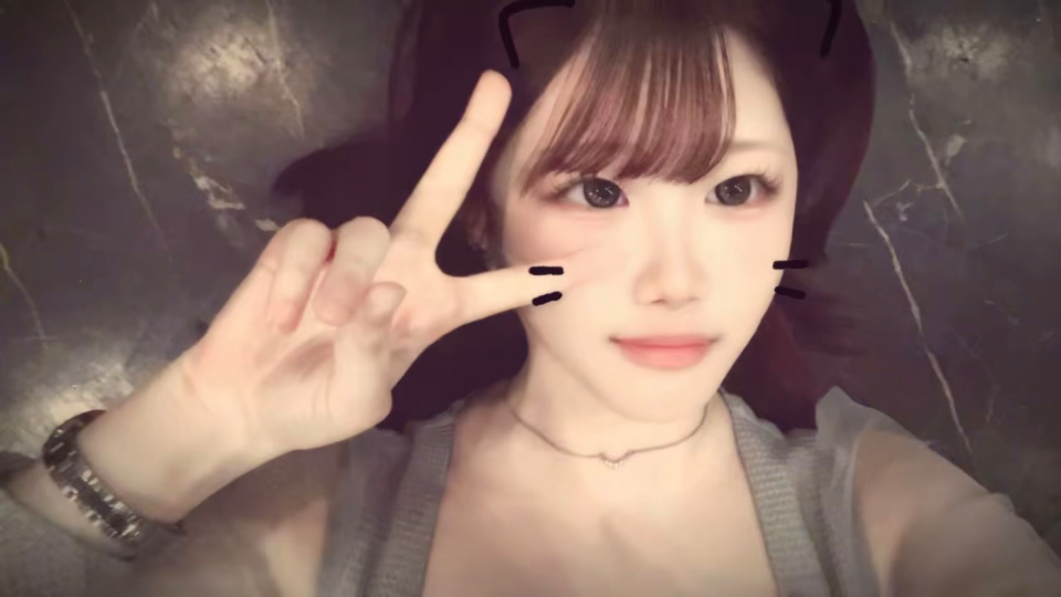 お酒飲んでないのにこの日の記憶ほぼほぼなくてﾔﾊﾞｰｲ😽🤚🏻写真みてびっくりした爆笑