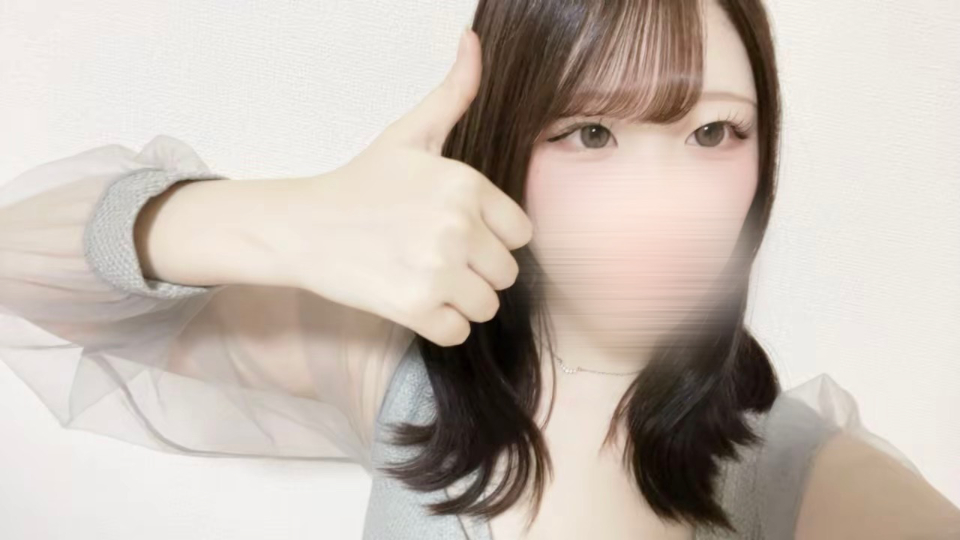 前髪が短い方が盛れることに気づきました^^目元がはっきり見えるからかな？😶