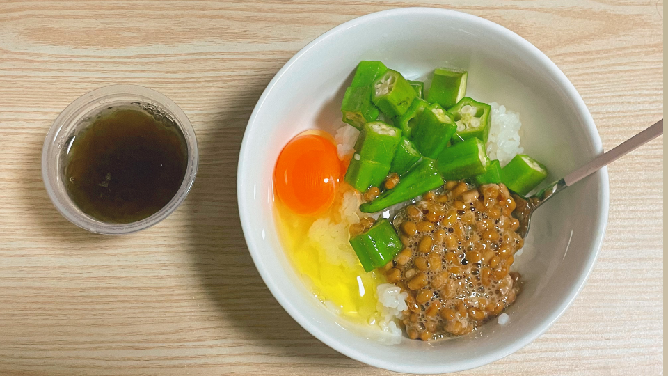最近食べているひより特製ネバネバ丼です🍚💚（多分みんな知ってる）