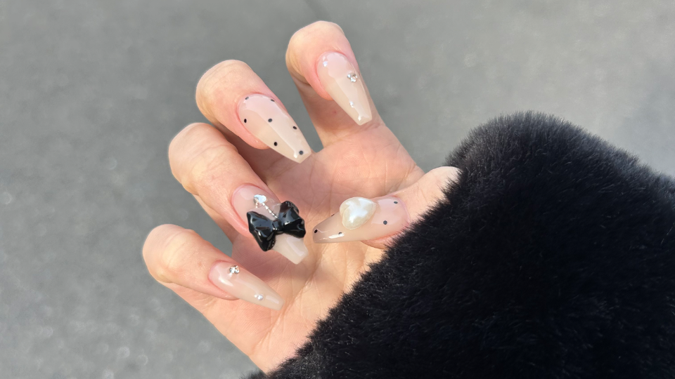 やっとネイルキラキラになりました💅🏻⟡꙳