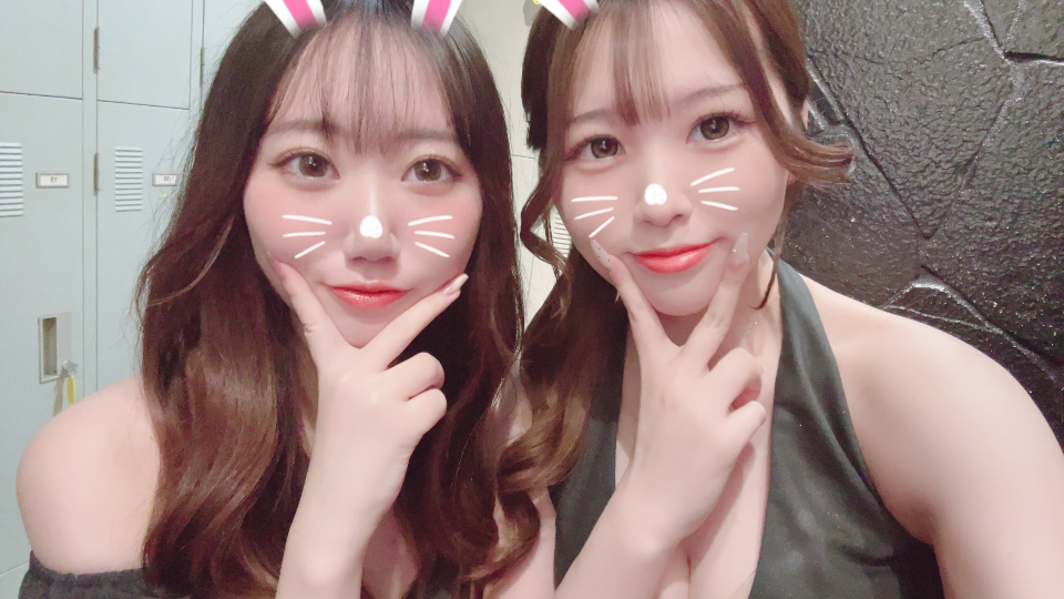 私なんで酔っ払ったら泣いちゃうの〜😭💦