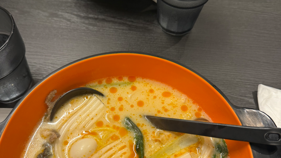 急に夏すぎるどうしたあつすぎるんだけろ