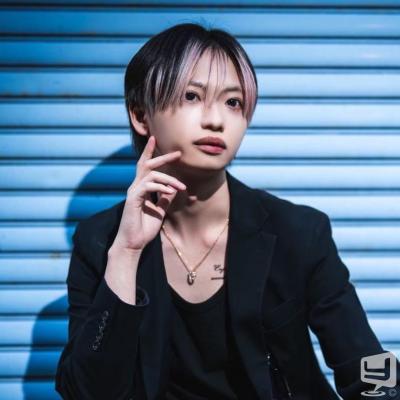 ホストDestiny acro